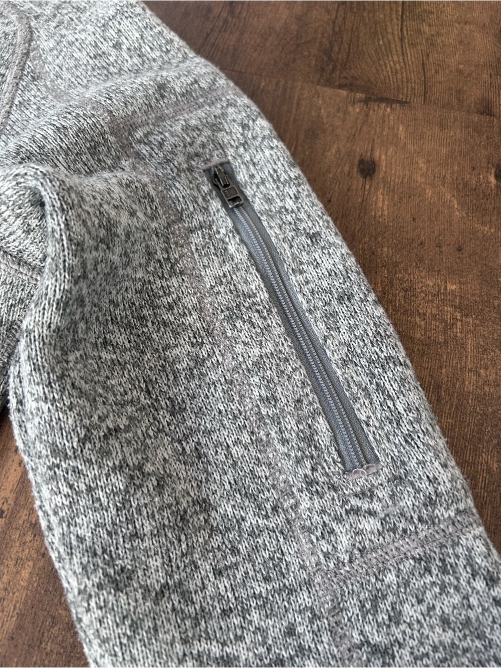 Patagonia Women’s Size Small 1/4-Zip Sweater Fleece - Heather Gray - Picture 5 of 8